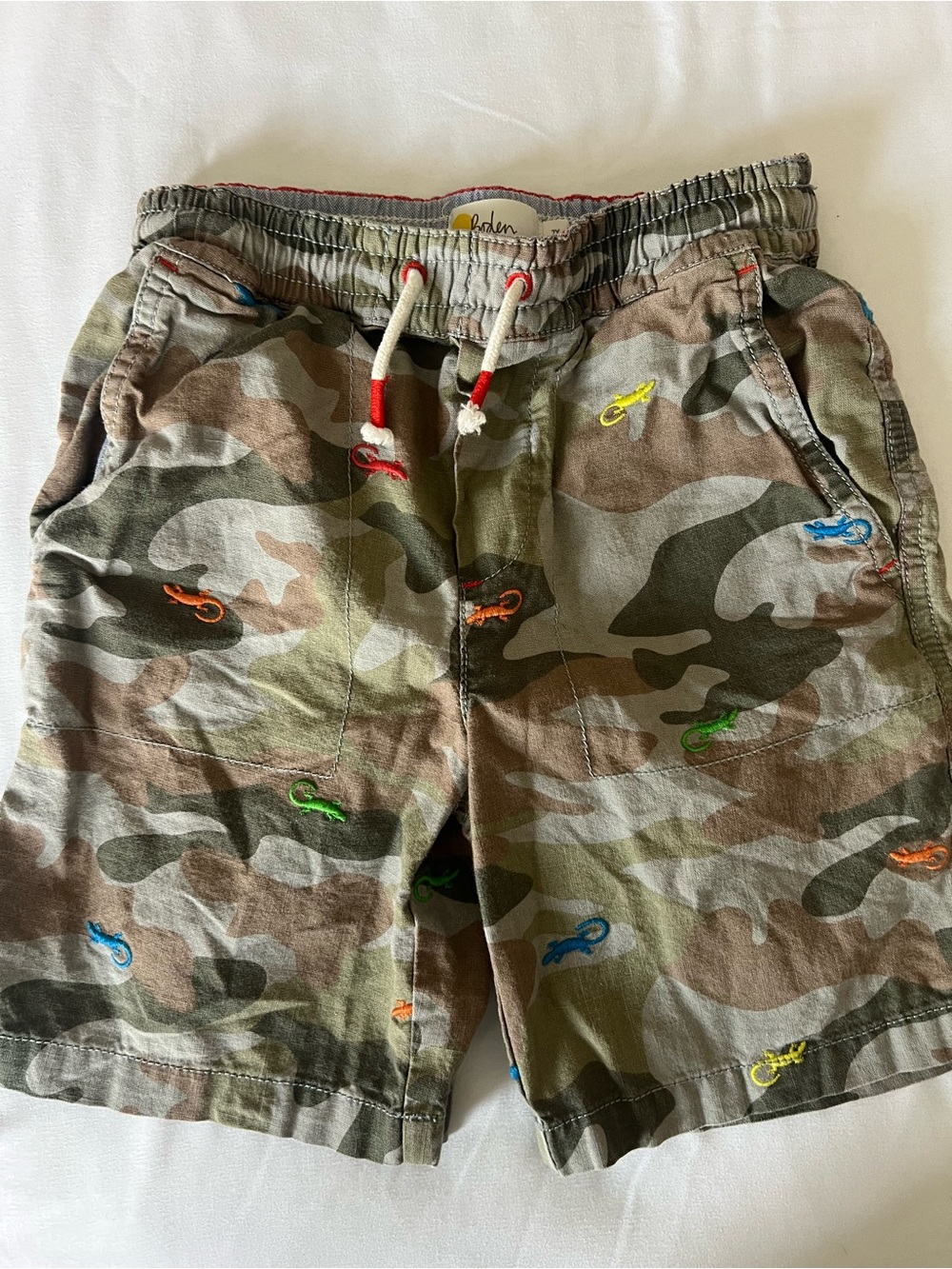 Mini Boden Gray/Green Camo Lizards Pull-On Shorts with Red & White Drawcord - 7Y